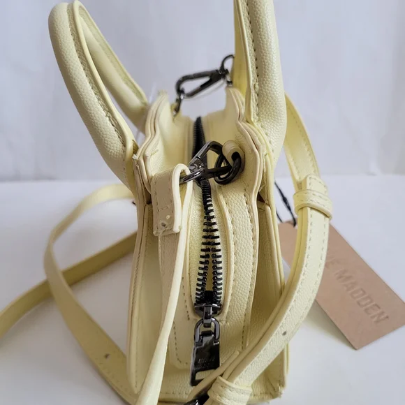Steve Madden Women's Yellow Handbag with Star Charms NWT - Picture 7 of 16